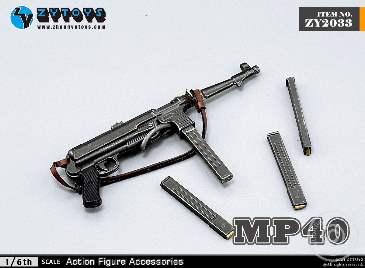 MP40 with 4 magazine – in 1:6 scale MP40 with 4 magazine – in 1:6 scale