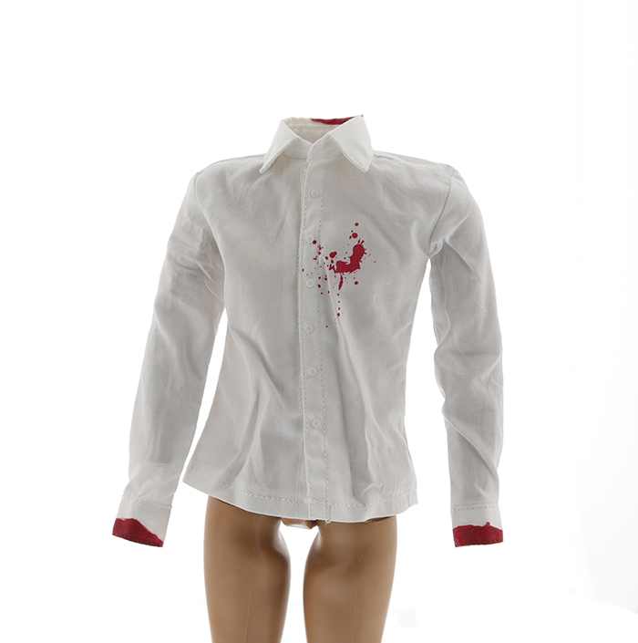 Weißes Hemd - mit Blutflecken
