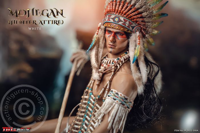 Mohegan (Hunter Attire) - White