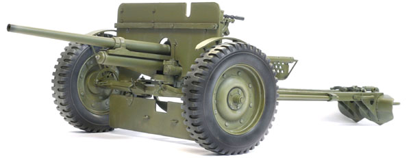 70680-07 Tom Hackett mit M3 37mm Anti Tank Gun