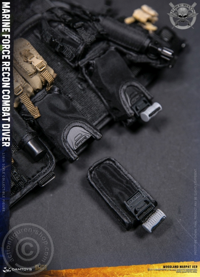 Marine Force Recon Combat Diver - Woodland