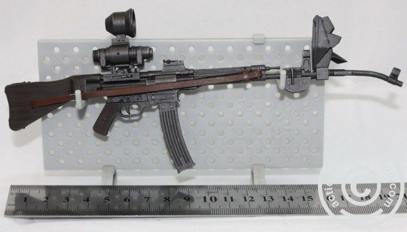 zymp44v-07n1EerwhY8Psi7 MP-44 mit Krummlauf und ZG1229