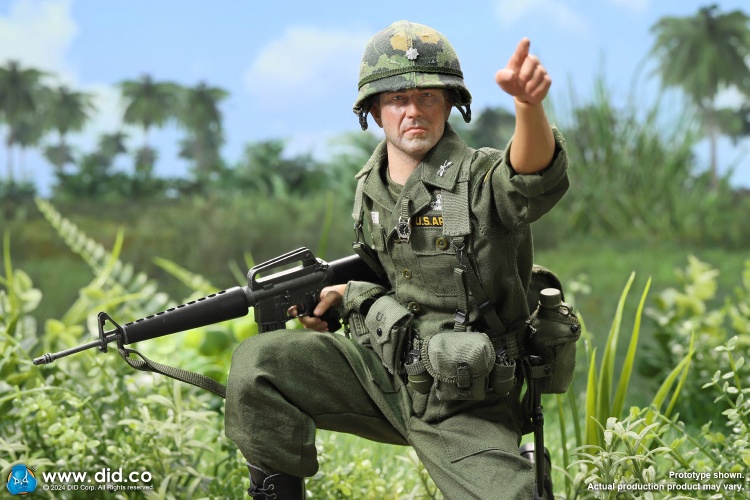Lt. Col. Moore - Vietnam War U.S. Army Lt. Col. Moore - Vietnam War U.S. Army