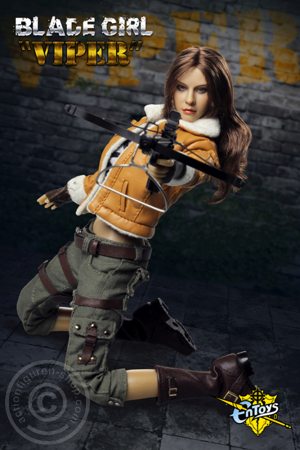 ENT002-04 Viper - Blade Girls