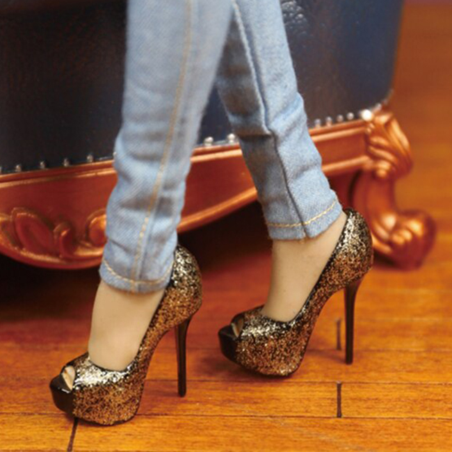 High-Heels - black with gold-glitter