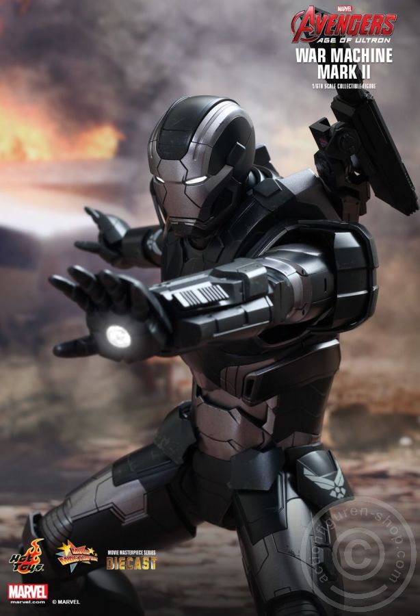 Avengers Age of Ultron - War Machine - Exclusive