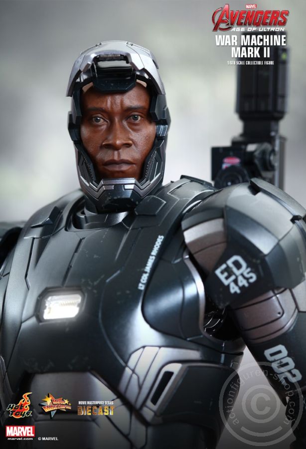 Avengers Age of Ultron - War Machine - Exclusive