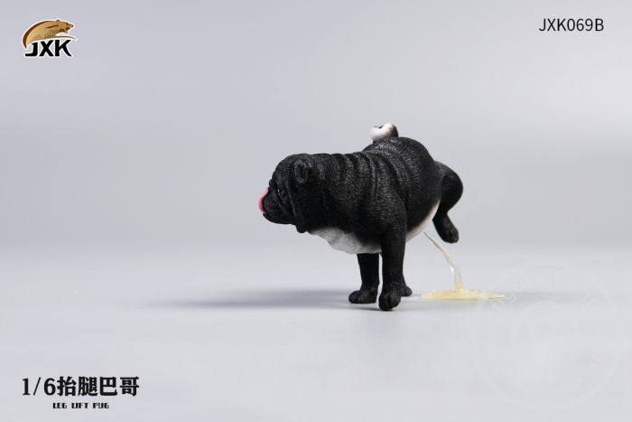 JXK069E-03 Pug w/ Leg Lift & Diorama Platform