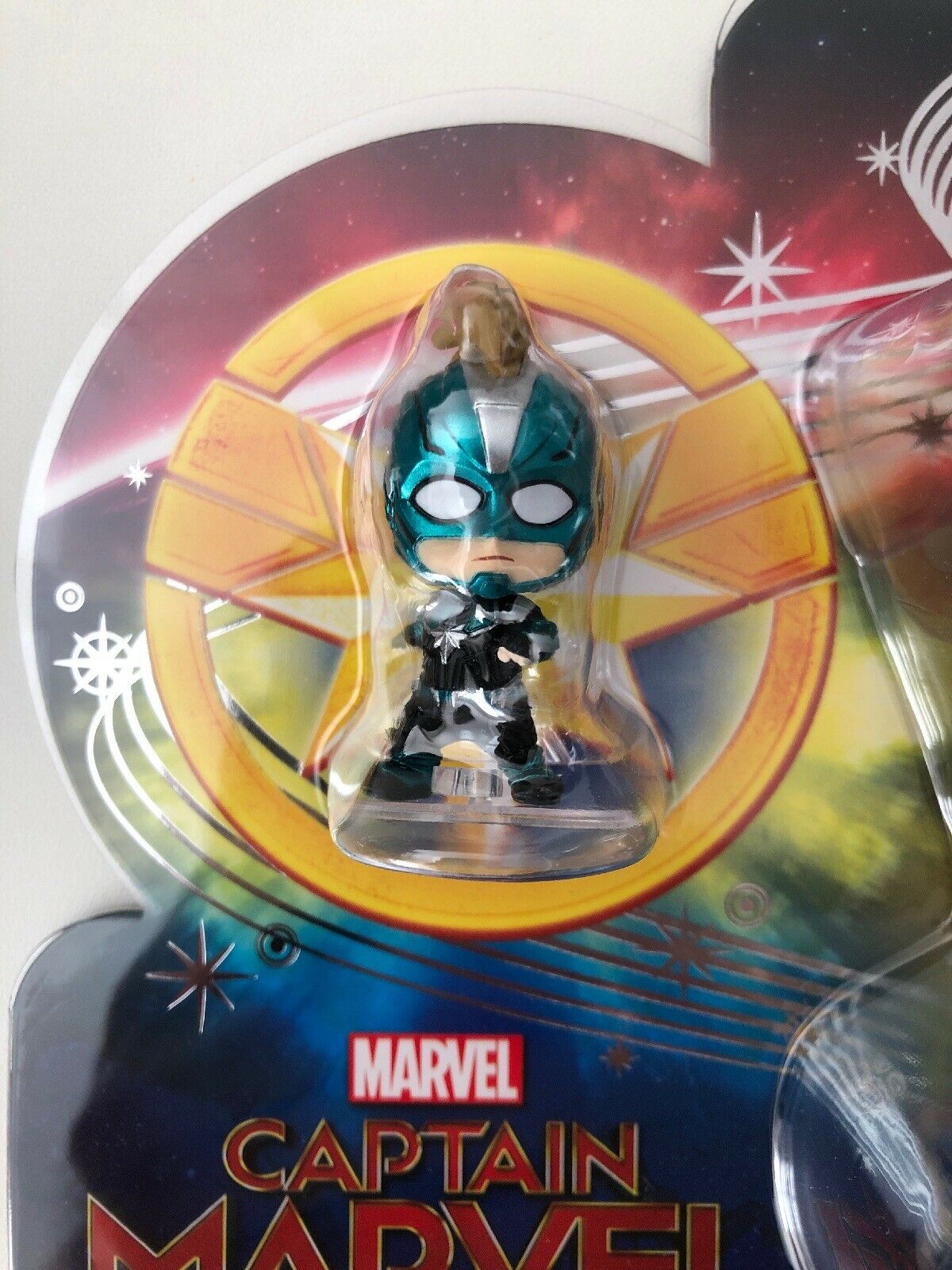 cosb540-03NjIFbD8yEmvME Captain Marvel - Season Greetings 2018 VIP Gift