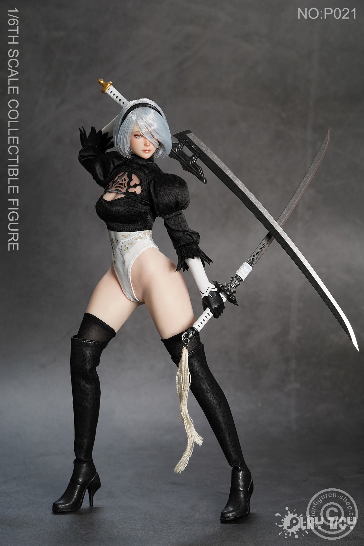 Sexy Android - in 1/6 scale Sexy Android - in 1/6 scale