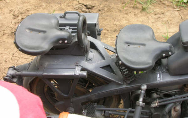 Zündapp KS750 Motorrad mit Beiwagen