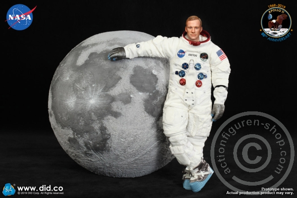 NA001-12ywADr9gw3k5Yb Neil Armstrong - Apollo 11 - Commander