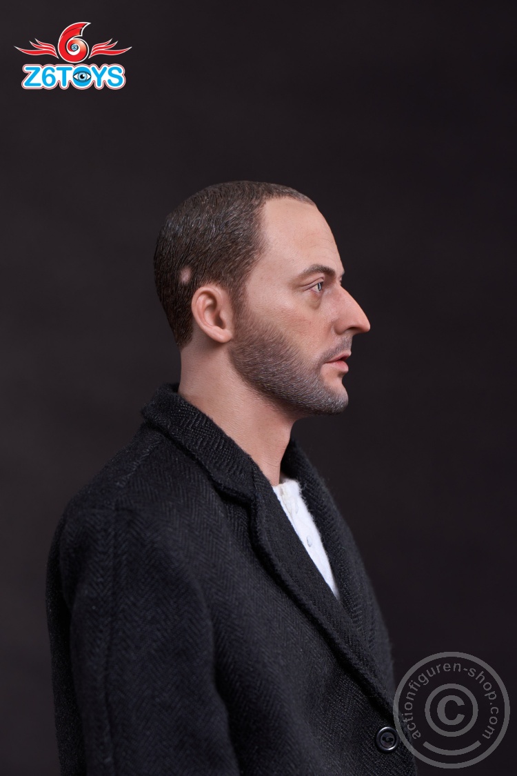 Leon - A Killer´s Head - in 1/6 scale Leon - A Killer´s Head - in 1/6 scale