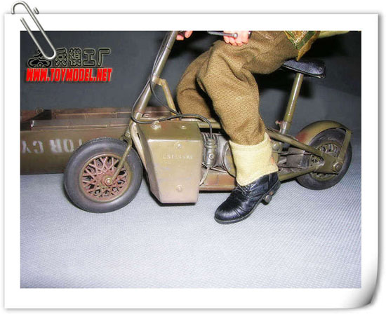 TM0012-013fZgdbnPDyPw5 Brit. Welbike Scooter
