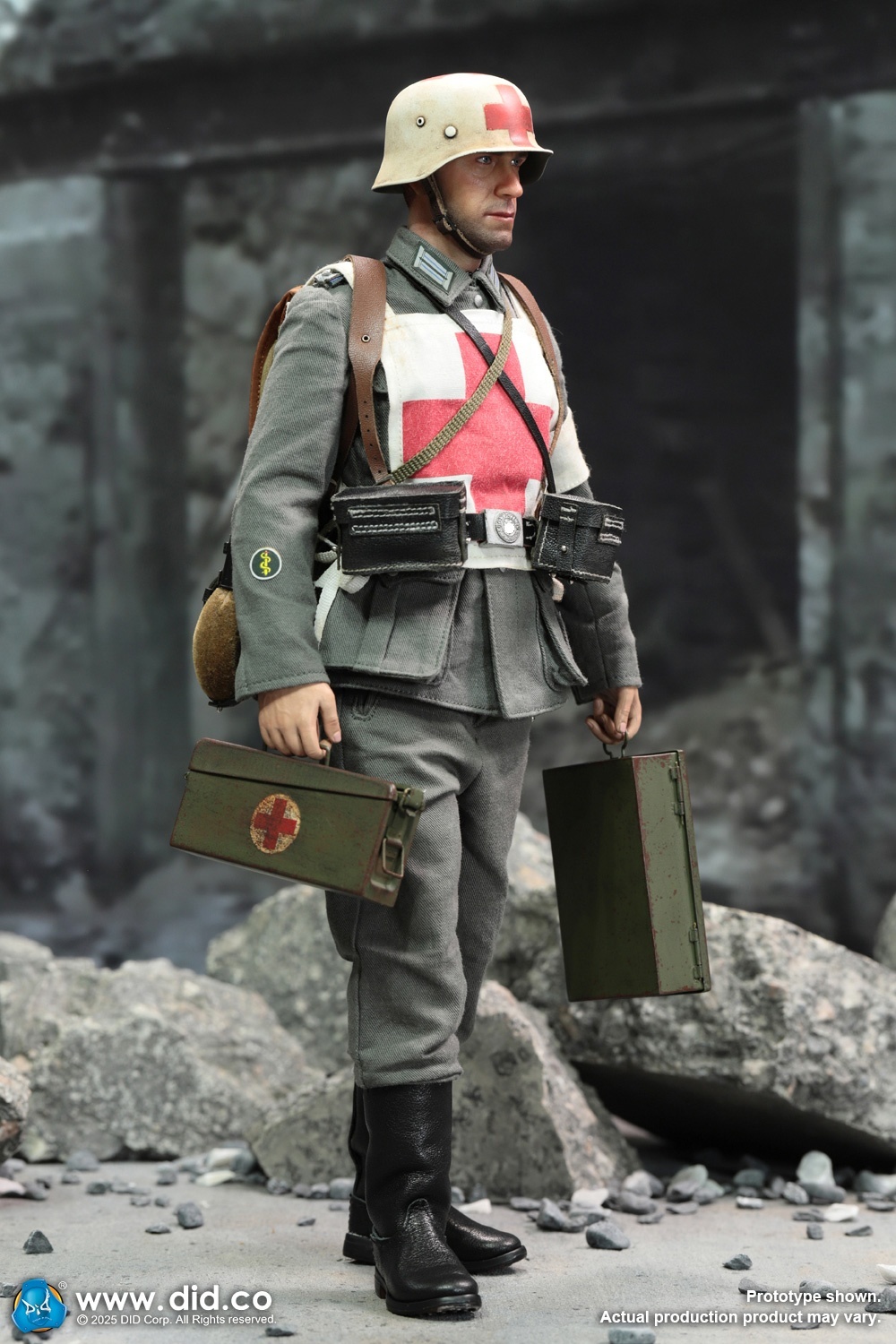 German WH Medic Officer - Unterarzt Gröger - in 1/6 scale German WH Medic Officer - Unterarzt Gröger - in 1/6 scale