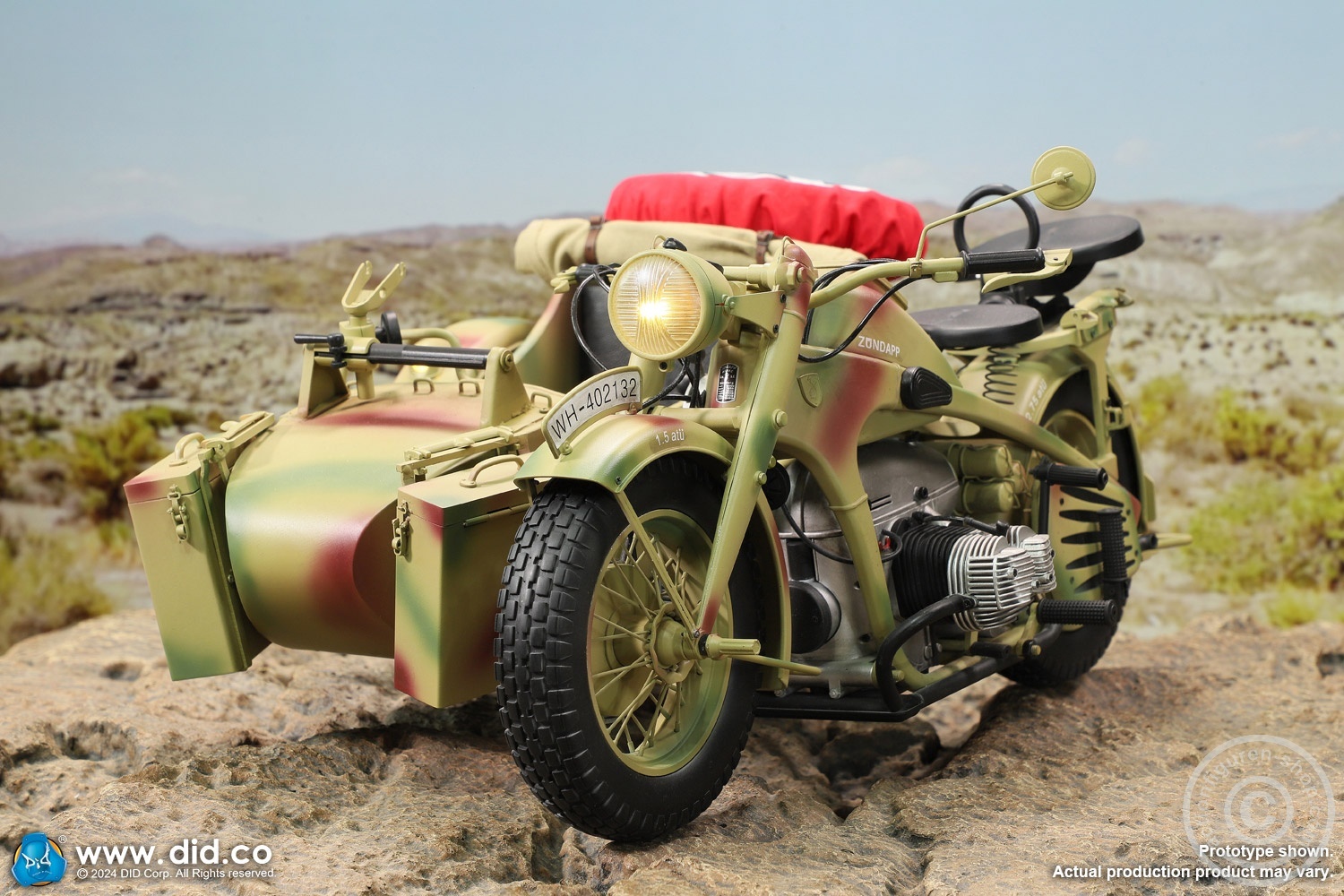 German Zündapp KS 750 Motorcycle with sidecar (Camo) - in 1/6 scale