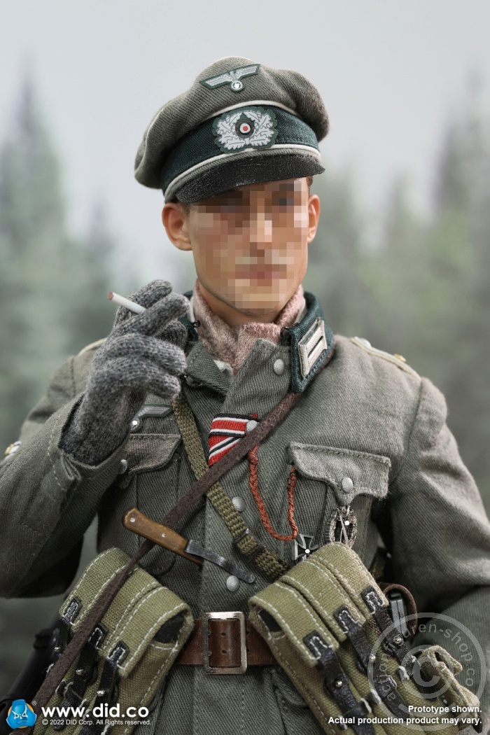 80159-29 Winter - WWII German Wehrmacht Infantry Oberleutnant