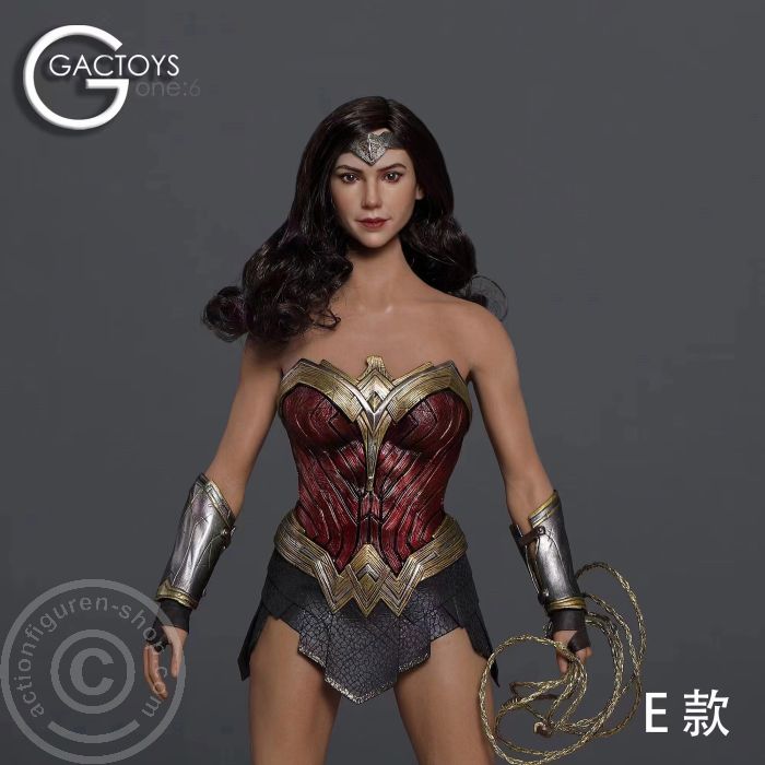 Female Head - Wonder Woman - long curly black Hair