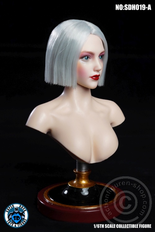 Female Head - silver short Hair