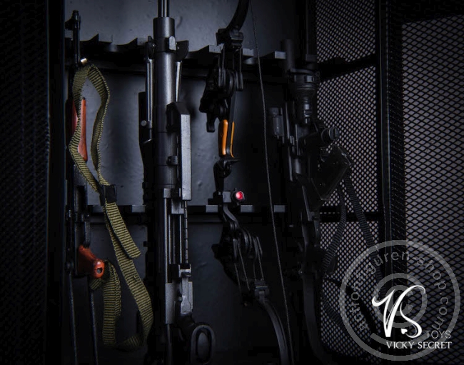 Cabinet / Locker / Spind - grey Metall