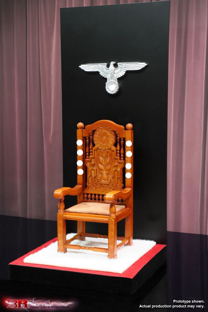 HL648-23 WWII - German Chair Diorama