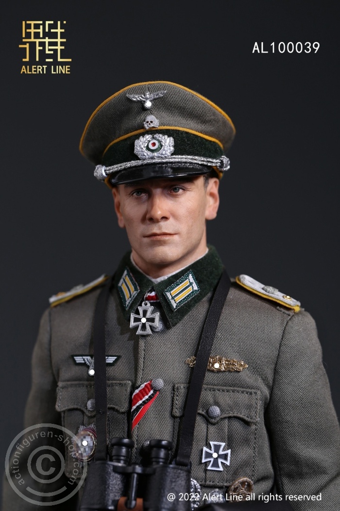 WWII German Cavalry Officer - Florian Geyer WWII German Cavalry Officer - Florian Geyer
