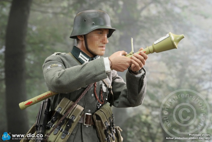 Winter - WWII German Wehrmacht Infantry Oberleutnant