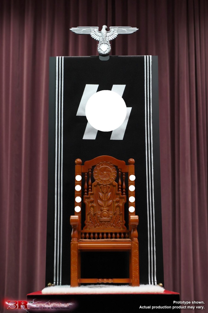 HL648-19 WWII - German Chair Diorama