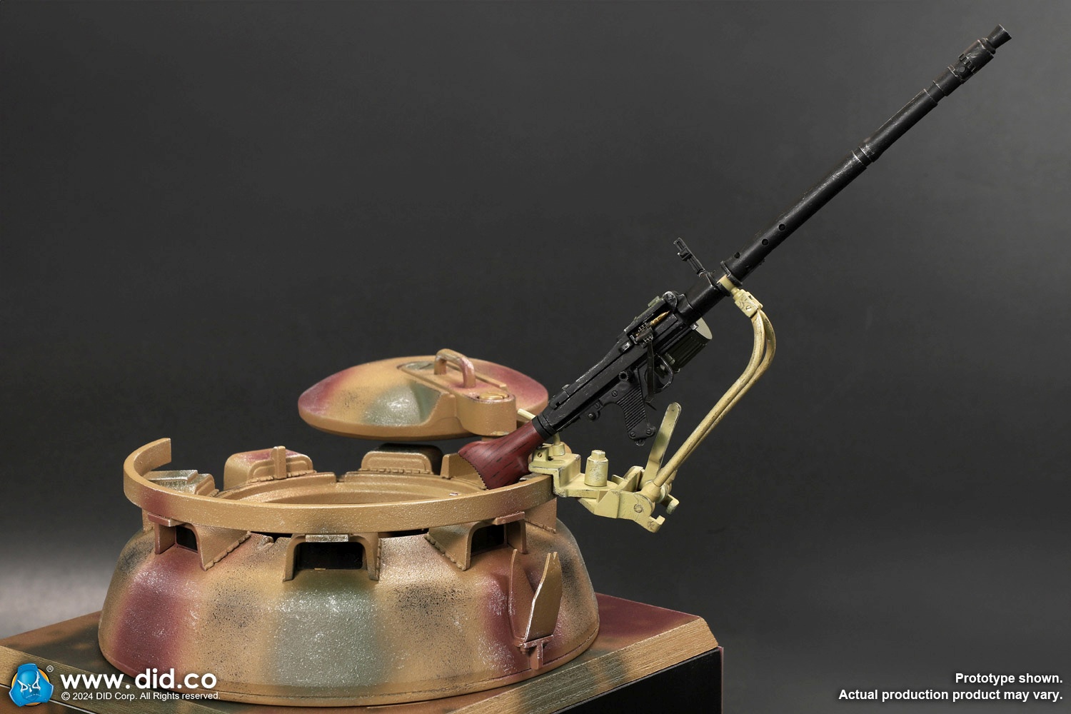 Panther Tank Diorama with MG34 - WWII German Panzer Panther Tank Diorama with MG34 - WWII German Panzer