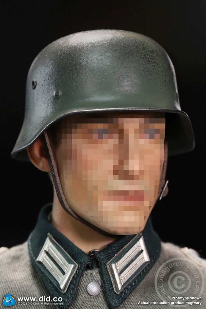 80159-14 Winter - WWII German Wehrmacht Infantry Oberleutnant