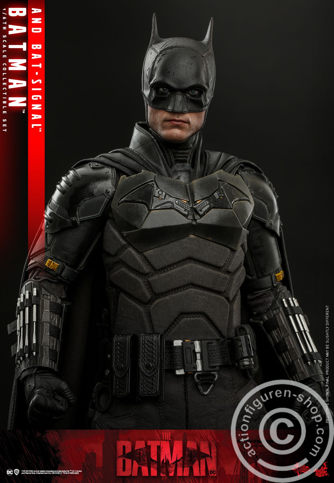 The Batman - Batman and Bat-Signal Set - MMS639 The Batman - Batman and Bat-Signal Set - MMS639
