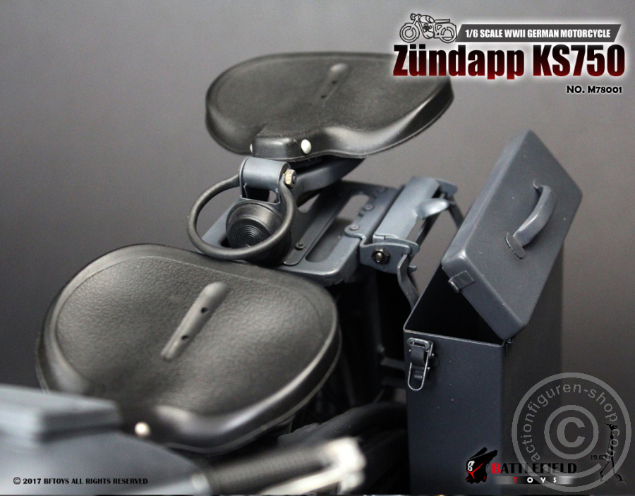 M78001-06 Zündapp KS750 Motorrad - camo