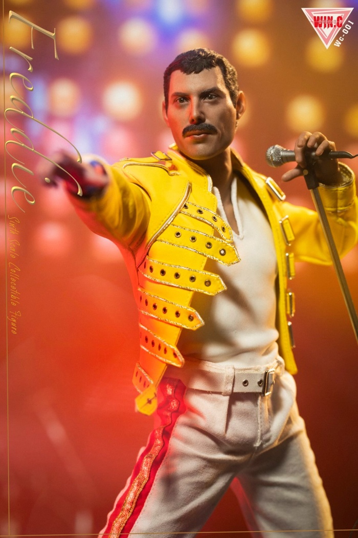 WC-001A-04 Freddie - Life at Wembley