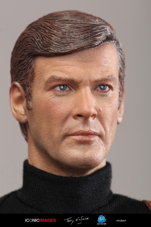 RM001a-04nWQMhIYztRQ1e Roger Moore - 007