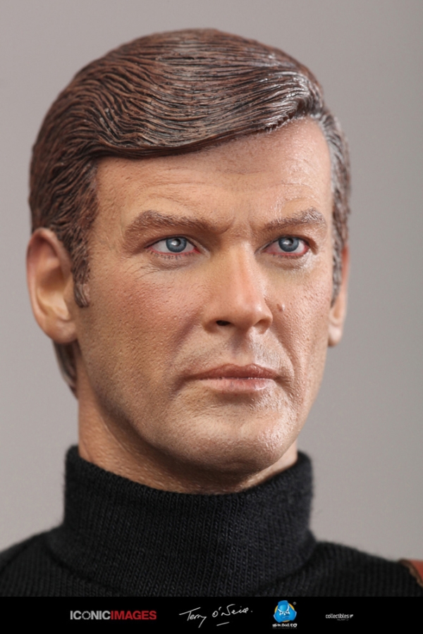 Roger Moore - 007