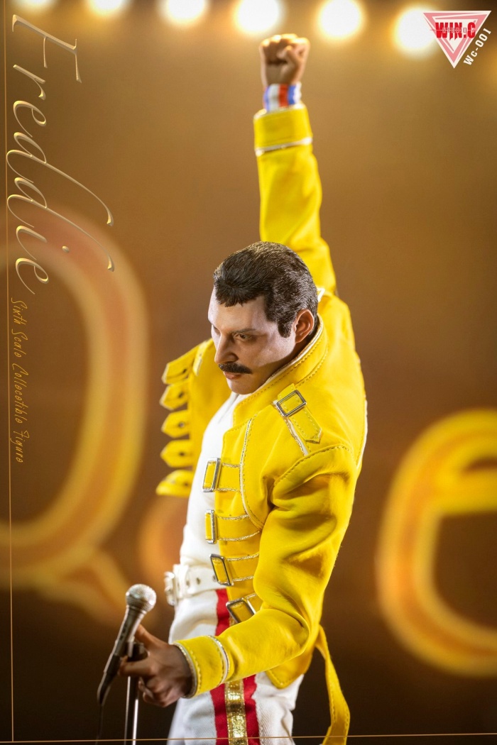 WC-001A-05 Freddie - Life at Wembley