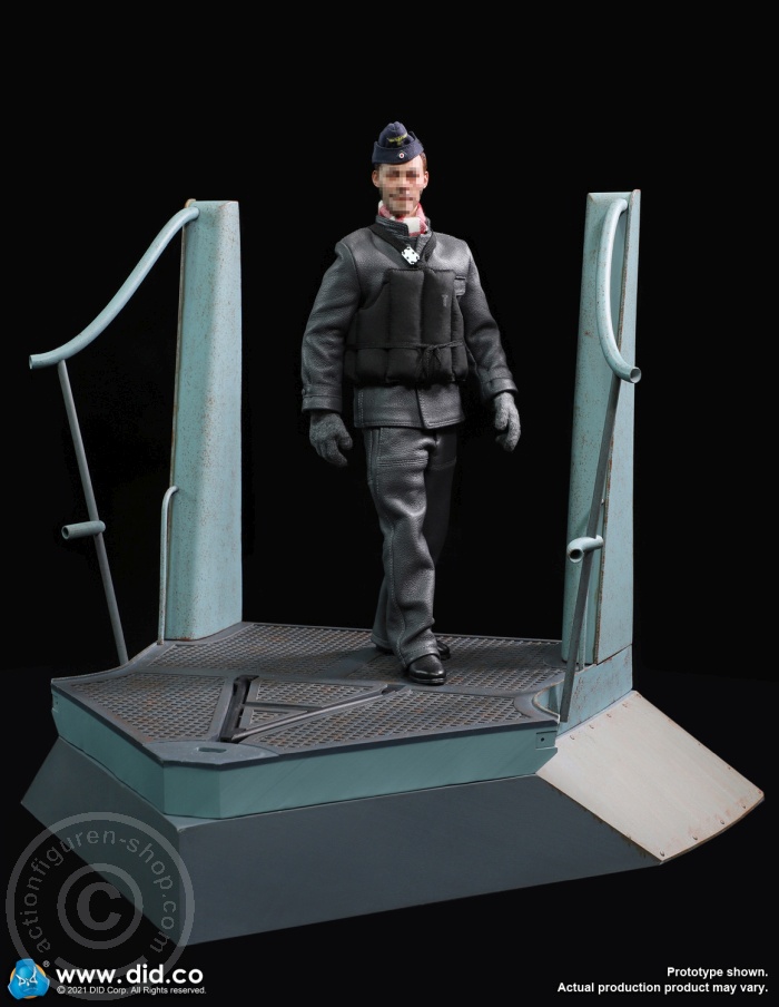 U-Boot Tower Diorama Set C + D (U-Boot Tower Gun Deck + 20mm FLAK) U-Boot Tower Diorama Set C + D (U-Boot Tower Gun Deck + 20mm FLAK)
