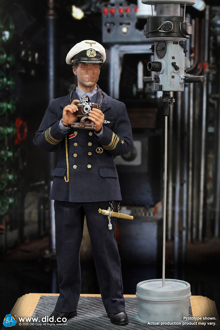 E60058_leica-01 German U-Boat Periscope Diorama Set w/ extra Head