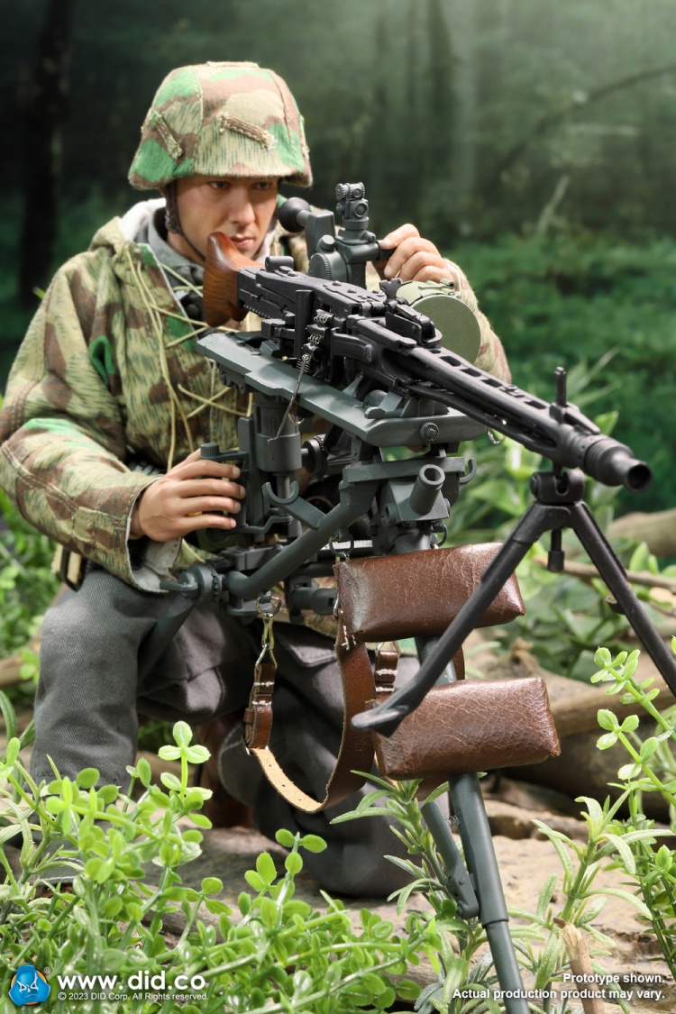 WWII German MG42 Tripod - green WWII German MG42 Tripod - green