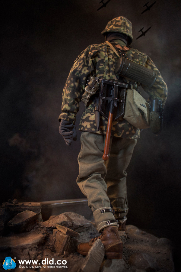 80125B-08 Baldric - 3. SS-Panzer-Division MG34 Gunner