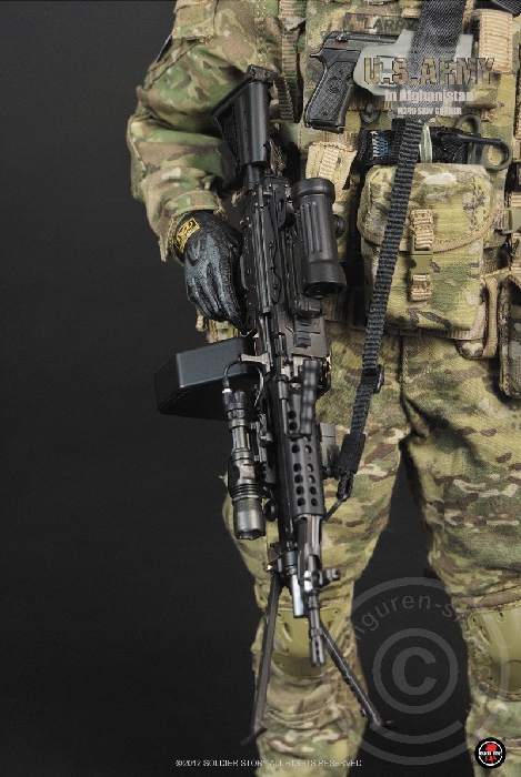 SSt068-42 U.S.Army in Afghanistan M249 SAW Gunner