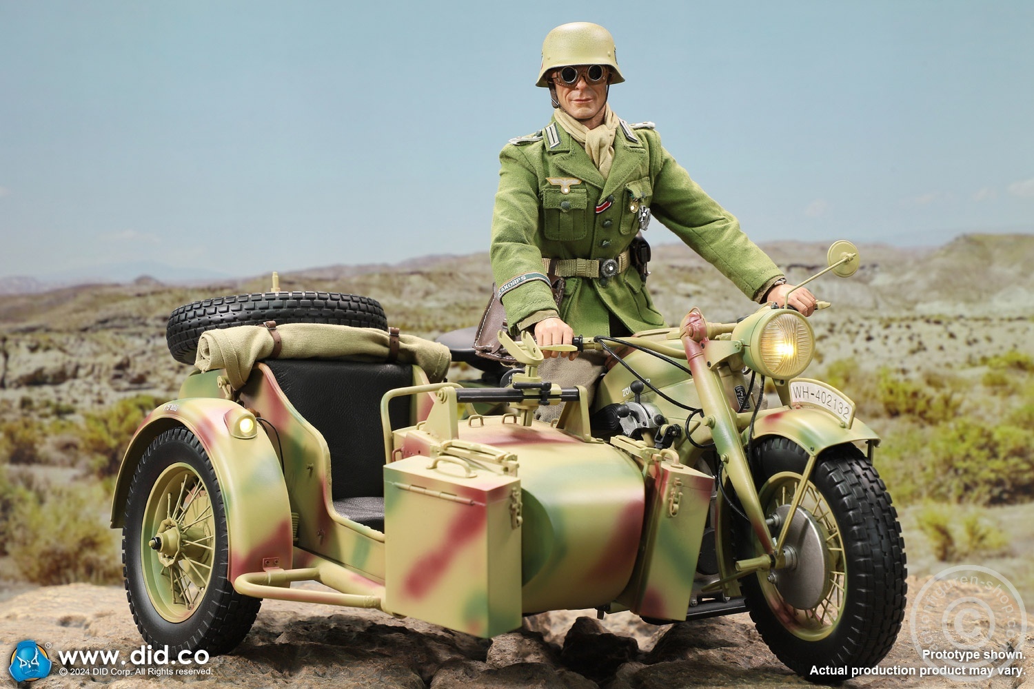 German Zündapp KS 750 Motorcycle with sidecar (Camo) - in 1/6 scale