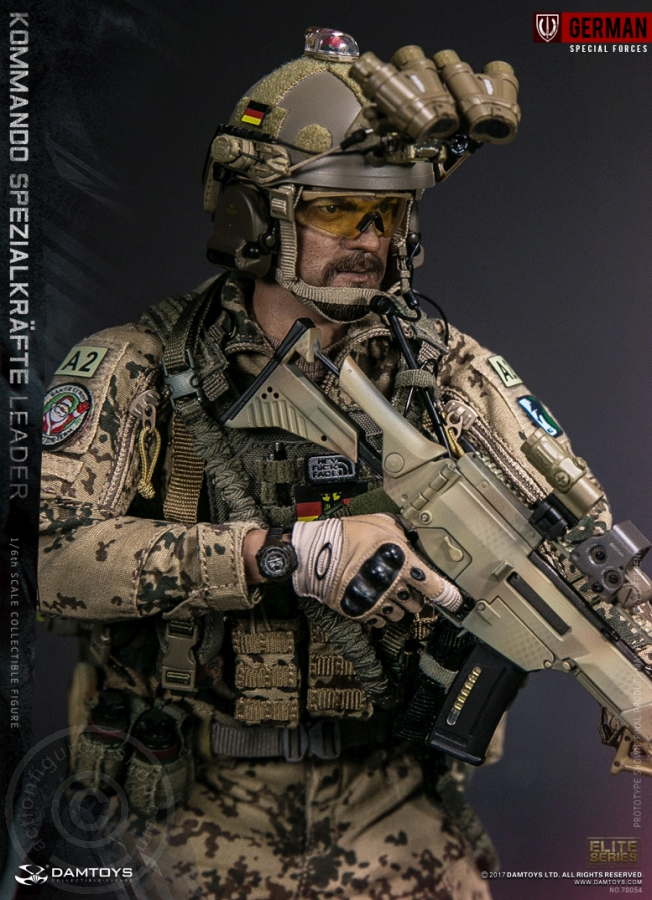DA78054-20 Kommando Spezialkräfte (KSK) - Leader - beschädigte Box