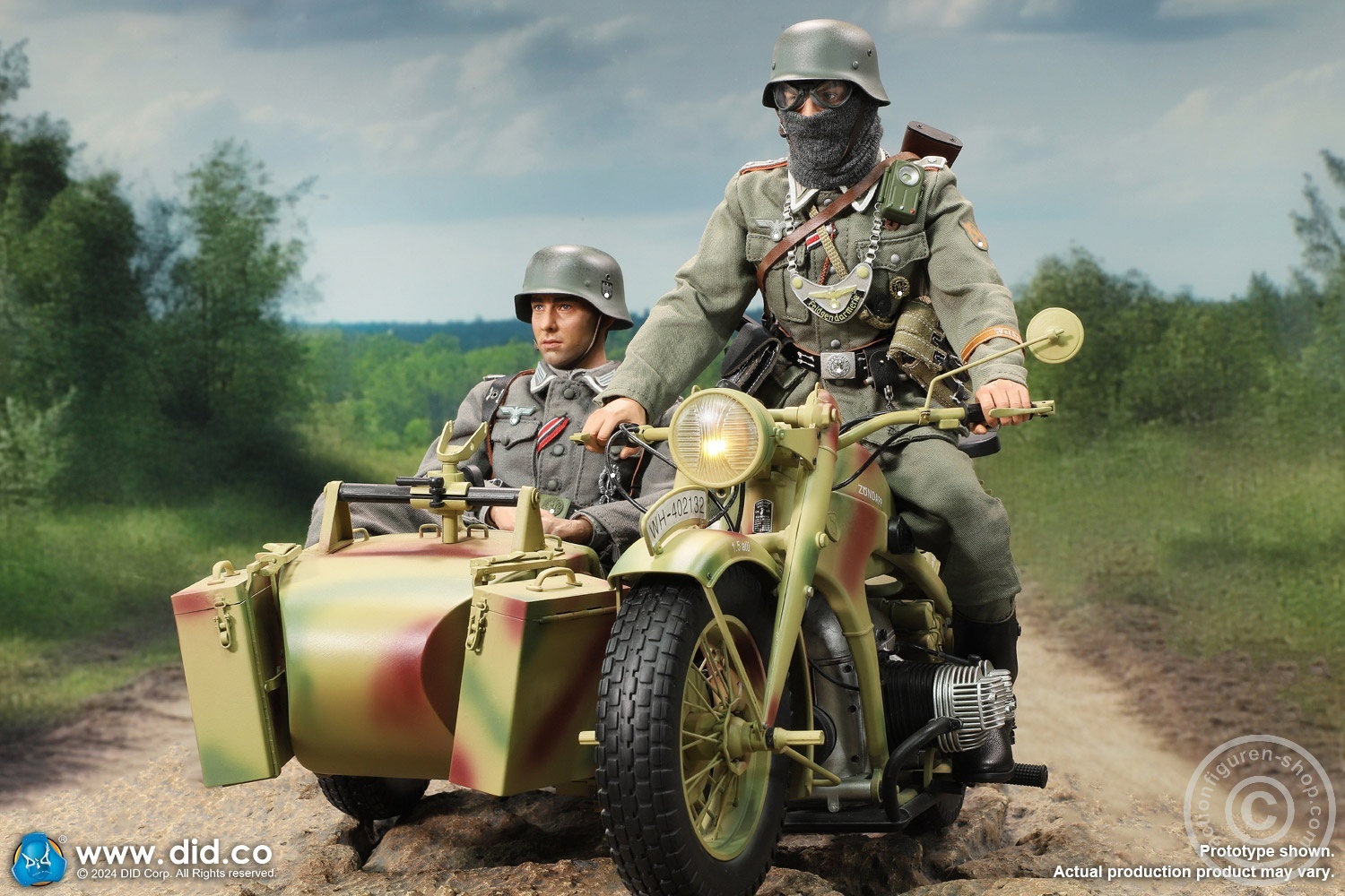 German Zündapp KS 750 Motorcycle with sidecar (Camo) - in 1/6 scale