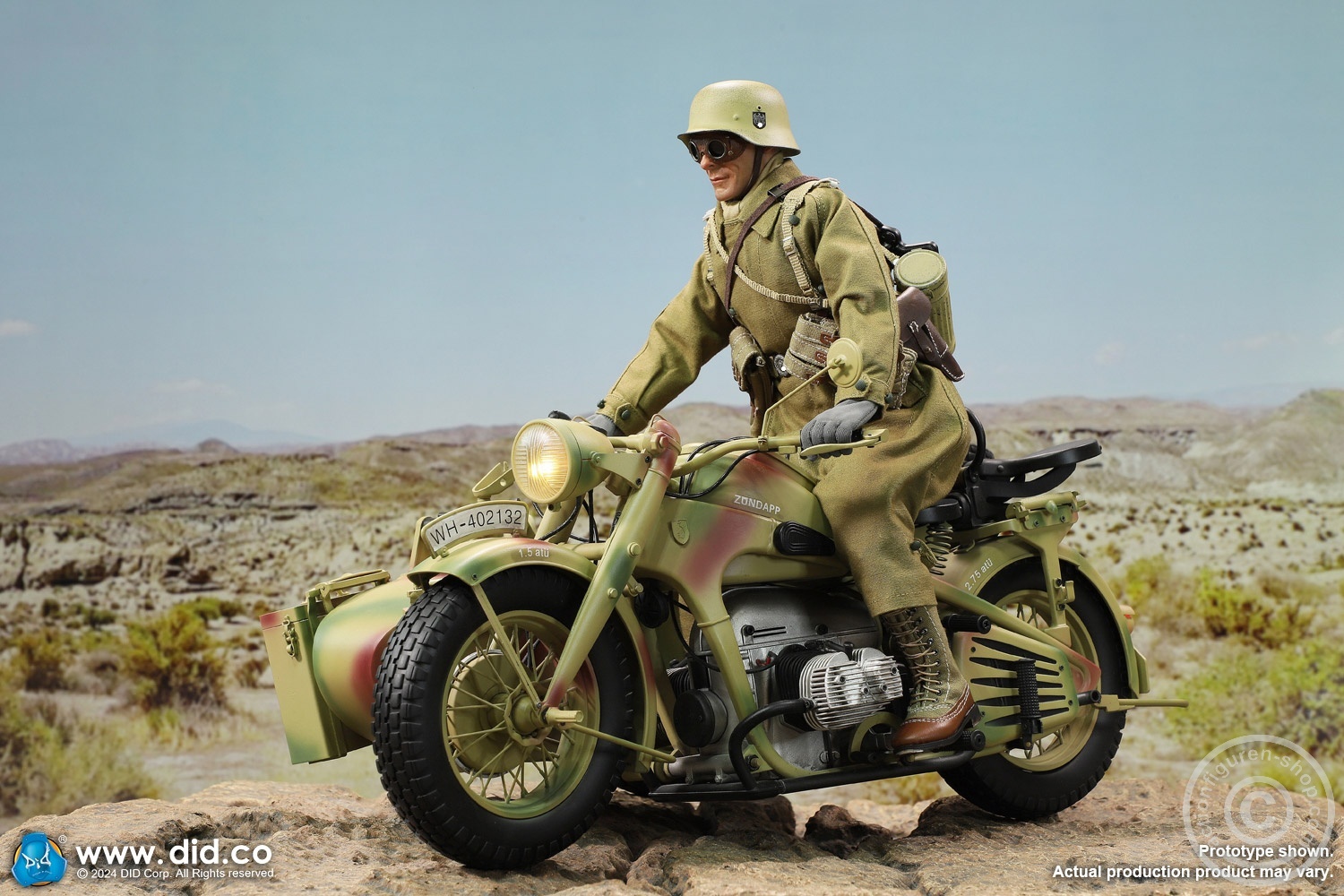 German Zündapp KS 750 Motorcycle with sidecar (Camo) - in 1/6 scale
