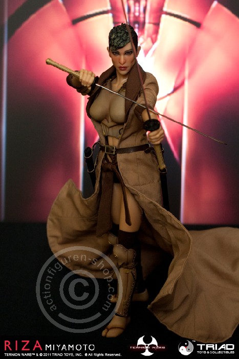 TRRi-13 Riza Miyamoto - Ternion Wars