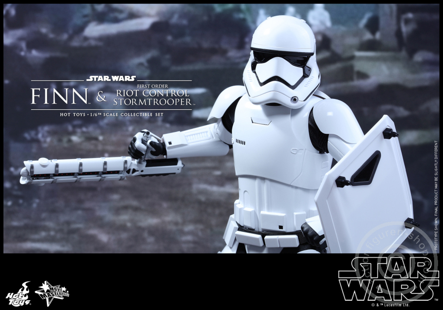 178561-12uTTvAeruUcXcY Star Wars - Finn and First Order Riot Control Stormtrooper