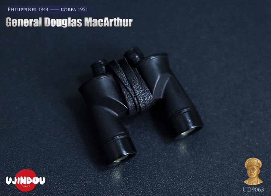 General Douglas MacArthur - Philippines 1944 - Korea 1951 - in 1/6 scale