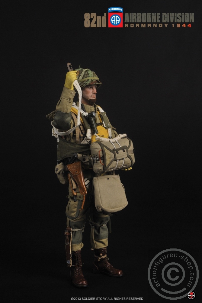 SSt077-08 82nd Airborne Division - Normandy 1944