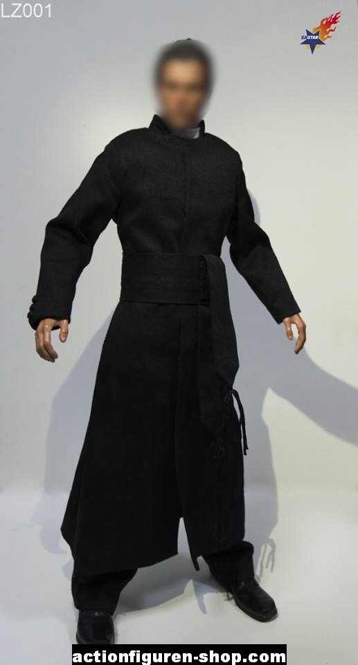 Priester Outfit mit Körper und Kopf